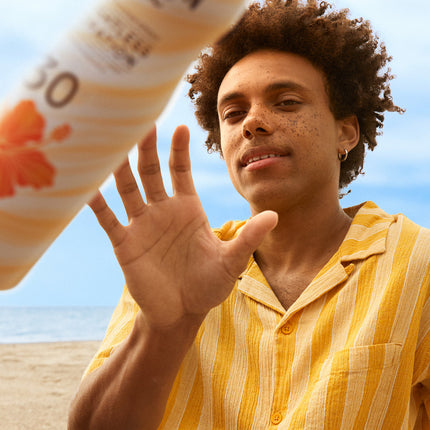 Hawaiian Tropic Weightless Hydration Clear Spray Sunscreen SPF 30, 6oz- New, Exp. 09/2024