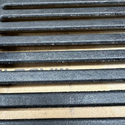 Dracarys 18" Cast Iron Cooking Grate for Big Green Egg, Kamado Joe, and More (Used)