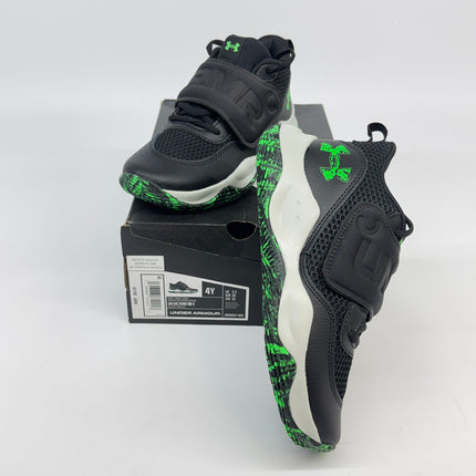 Under Armour Zone 2 Basketball Shoes Black Size 4Y Kids New