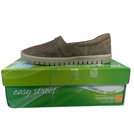 Easy Street Natural Wesleigh Open Box Shoes, Size 8.5