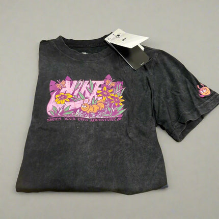 Nike Girls’ Graphic T-Shirt - Black,  Size L