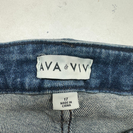 Ava & Viv Women’s High-Rise Slim Straight Jeans Size 17 - New with Tags