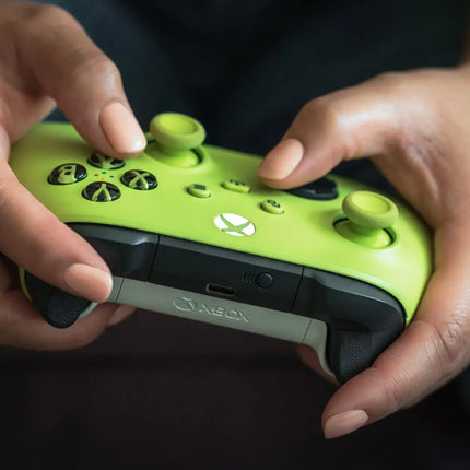 Microsoft Xbox Wireless Controller - Electric Volt for Xbox Series X/S, Xbox One, Windows | Open Box