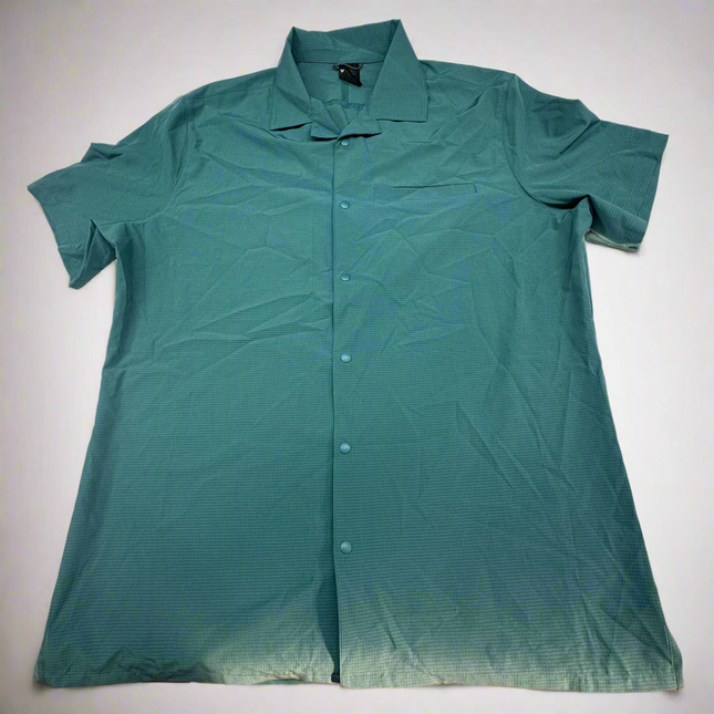 All In Motion Men’s Button-Up Performance Shirt - Size L - New Without Tags