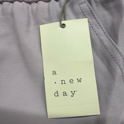 A New Day Women’s Lavender Cargo Pants Size XL - New