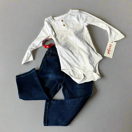 Baby toddler 2-piece outfit with jeans and overalls by Cat & Jack™, new

