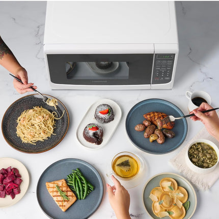 Farberware 0.7 Cu. Ft. Microwave Oven - Compact and Stylish, Open Box, White