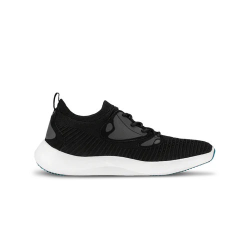 VESSI Women's Everyday Move Sneaker Onyx Black- Size 7, New with Imperfection