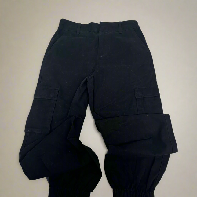 Forever 21 Women's Black Cargo Jogger Pants, Size M - New