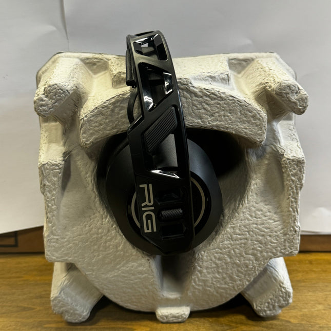 Nacon RIG Gaming Headset with USB cable, adapter, and manual, like new condition, ideal for immersive gaming.