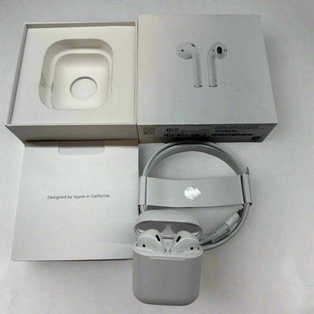 Apple AirPods 2nd Gen with Charging Case - Open Box Looks New