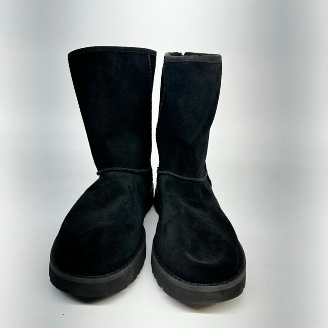 UGG Women's Classic Short Logo Zip Boot, Black, New with Imperfection No Box, Size 7