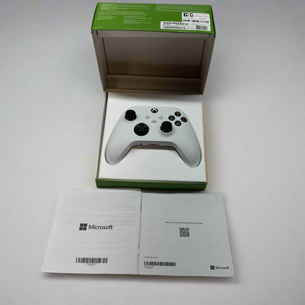 Microsoft Xbox Series X|S Wireless Controller – Robot White, New Open Box