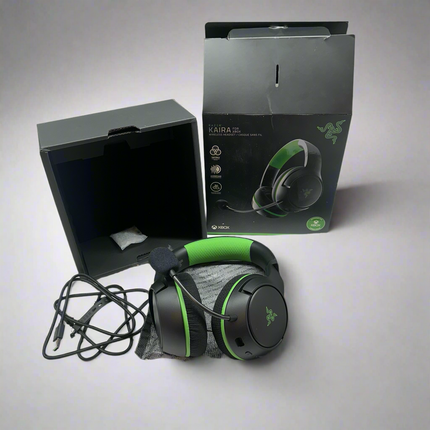 Razer Kaira Pro Wireless Headset for Xbox – Black/Green, Open Box