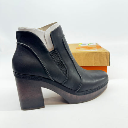 Korks Women's Robin Block Heel Booties, Black, New, Size 9.5