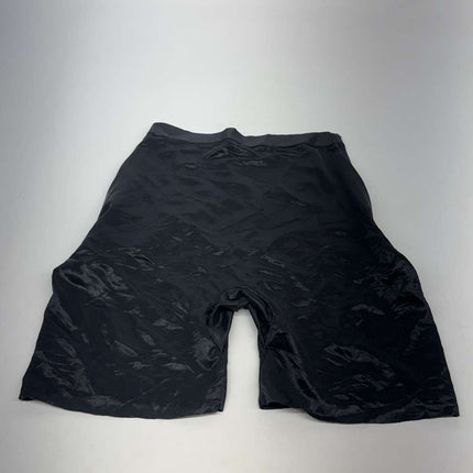 SKIMS Barely There Low Back Shapewear Short Onyx Size S New