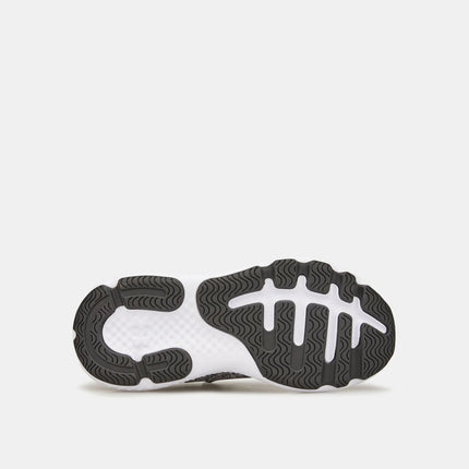 Under Armour Boys Charged Revitalize Shoes Black Size 4 New