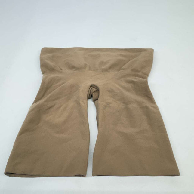 Skims Sculpting Mid-Thigh Shorts Clay Size M New Without Tags