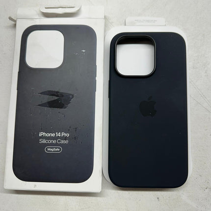 Apple iPhone 14 Pro Silicone Case with MagSafe - Open Box