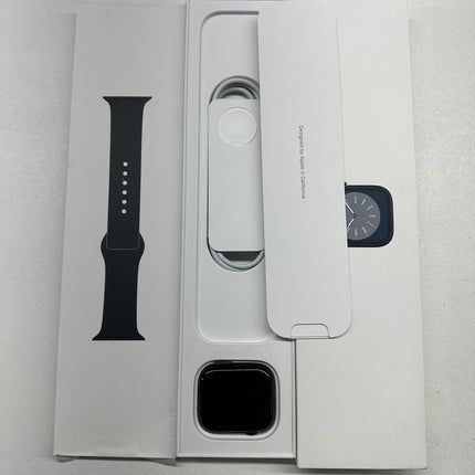 Apple Watch Series 8 (GPS) 45mm Aluminum Case - Open Box, Midnight Sport Band - S/M (2022)