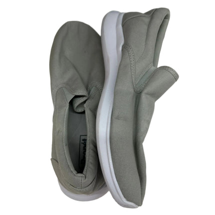 Propet Women's Finch Slip-On Shoes - New with Imperfection, Without Box Size 9.5