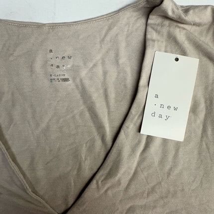 A New Day V-Neck Top Size XL Women's