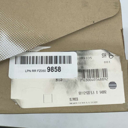 On Running Cloud Terry Women’s Sneakers Silver Size 5.5 New