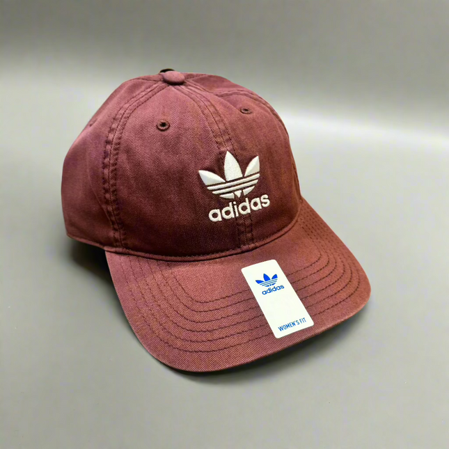 Adidas WM Originals Relaxed Strapback in Quiet Crimson Purple, featuring a relaxed fit and adjustable strap, ideal for casual or athletic wear. 