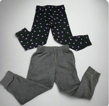 Baby Girls’ 2-Pack Cat & Jack Heart Print Leggings & Joggers Size 4T in Black and Gray