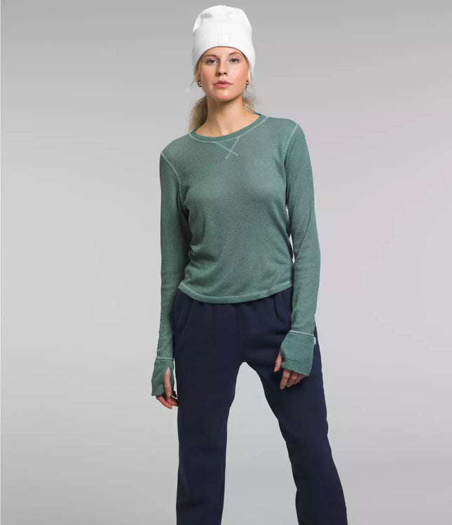 “THE NORTH FACE Women’s Long Sleeve Waffle Crew Top in green, size M, new with tags, casual and outdoor wear”