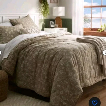 Threshold Full/Queen Size Quilt Lofty Cotton Voile Floral
