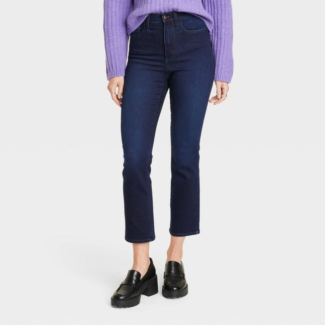 Women’s high-rise straight jeans by Universal Thread, new, size 10, dark blue wash.